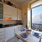 Bella Apartman Varenna